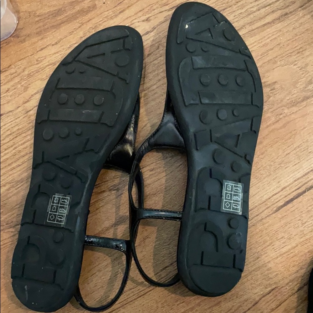 Prada logo thong sandal - Picture 3 of 4